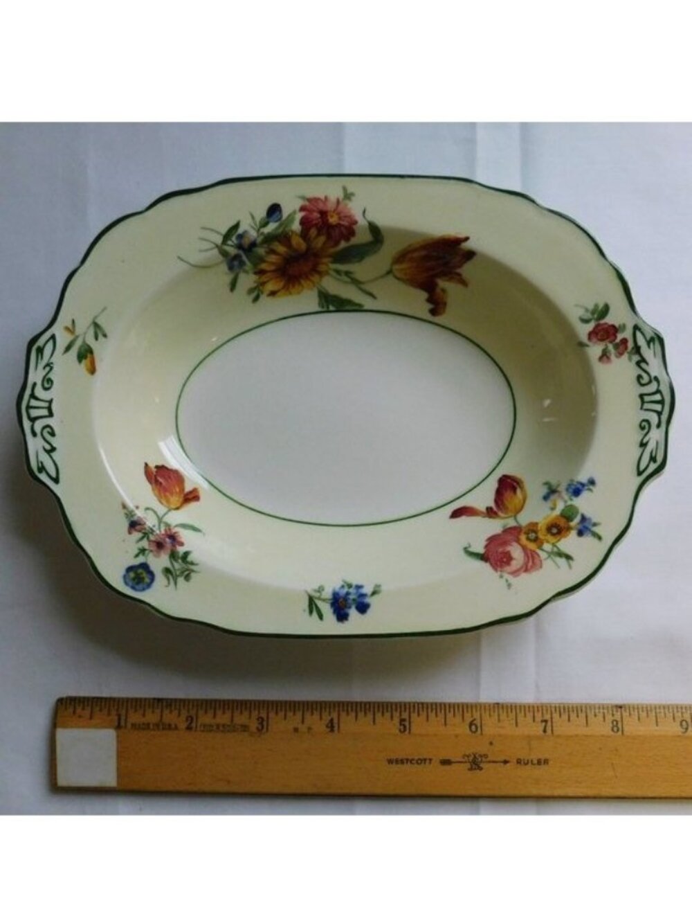 China Dinnerware Grindley Windsor Ivory The Blenheim, Vegetable Serving Bowl 8"